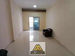 One bedroom and living room, new building, large area, distinctive balcony, central air conditioning