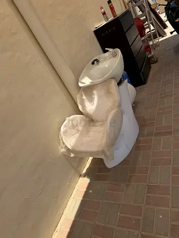 washing hair chair