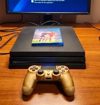 Playstation 4 PRO 1 TB with controller and game.