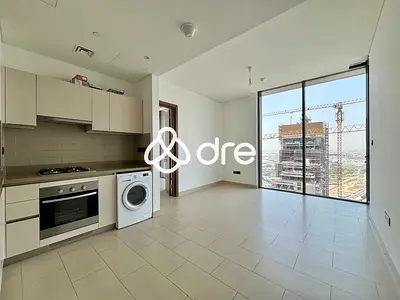 1 Bedroom + Study | High Floor | Stunning Open Views