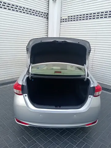2021 Toyota YARIS 照片 13