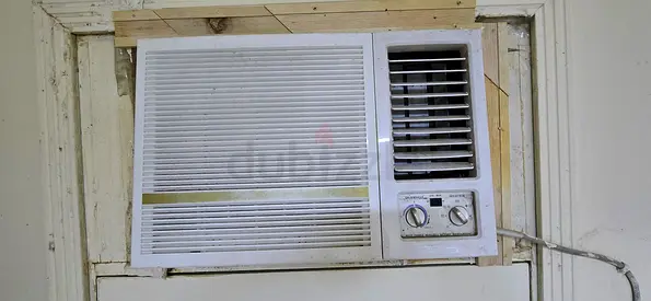 Used Window Air Conditioner - Needs Servicing, Good for Parts