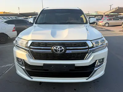 Toyota Land Cruiser GXR 2013 GCC Specs