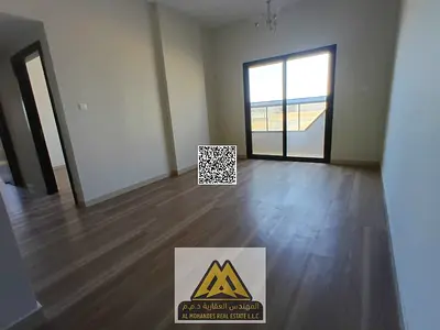 A fantastic opportunity: a spacious two-bedroom apartment with a living room, a master bedroom, and a balcony with an open view, perfect for families.