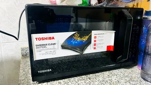 Toshiba Countertop Microwave - Good Working Condition