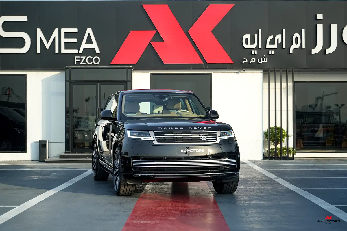 Land Rover Range Rover 2026 — photo 1 of 17