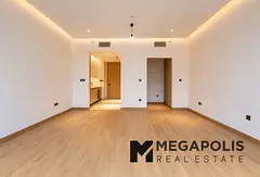 Bright Elegant Studio | Spacious | Vacant