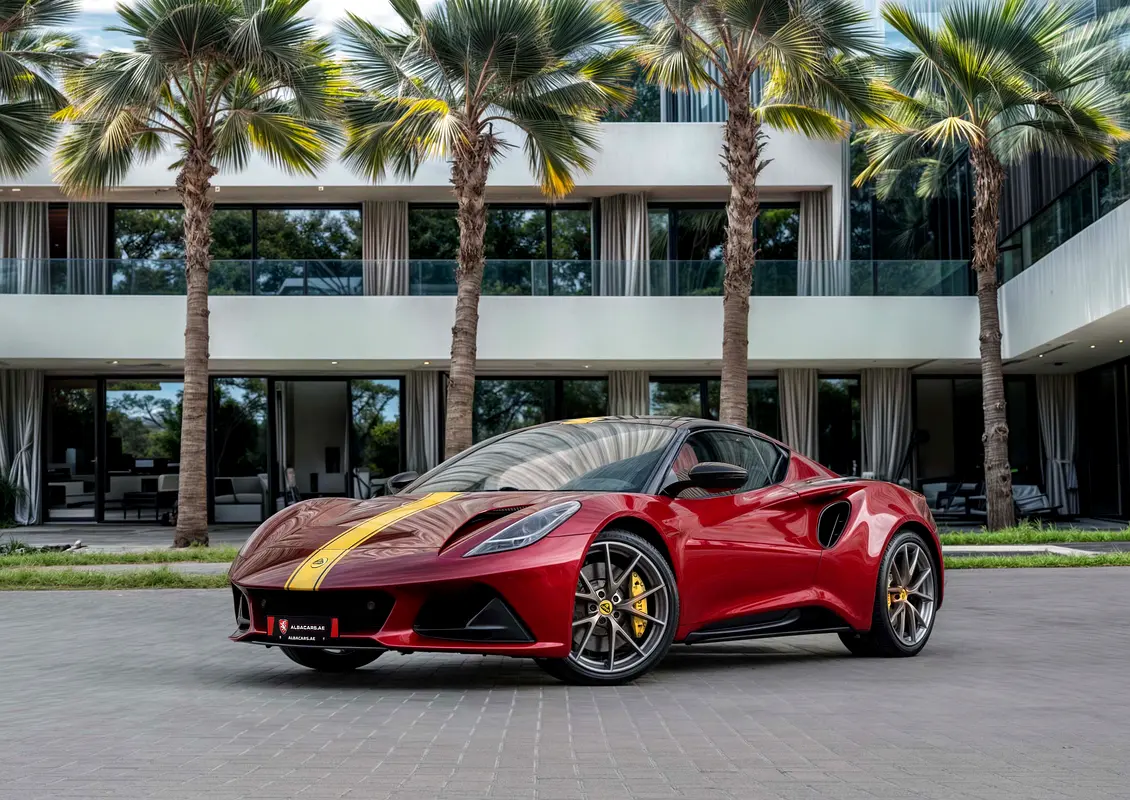 Lotus Emira 2023 — photo 1 of 13