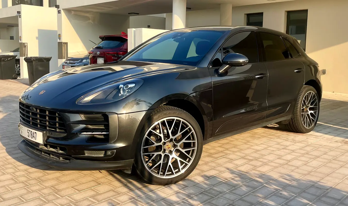 Porsche Macan 2021 — photo 1 of 15