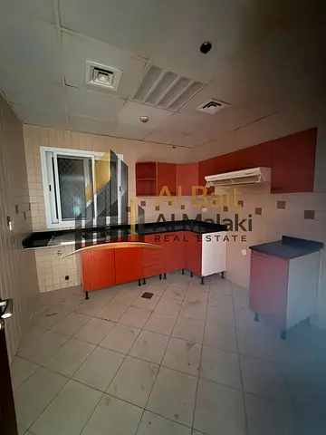 1 Bedroom and Living Room with Sea View | 2 Bathrooms | Free Parking | Built-in Wardrobes | Direct Access to Dubai