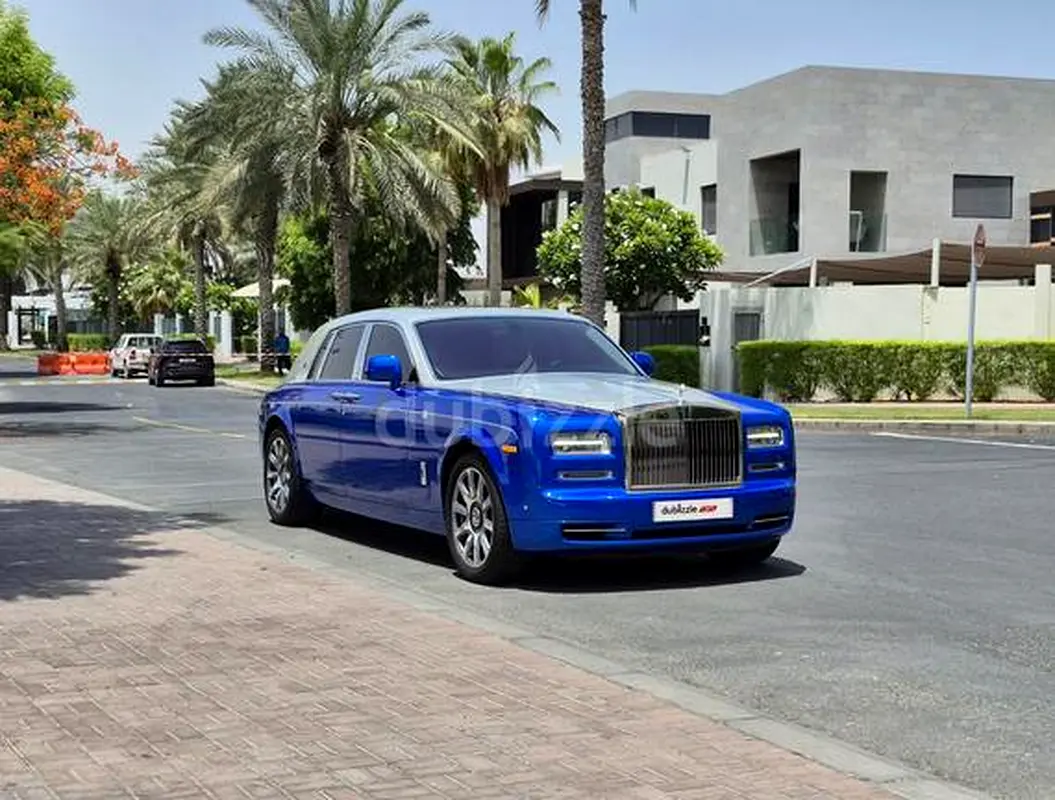 Rolls-Royce Phantom 2013 — photo 1 of 16