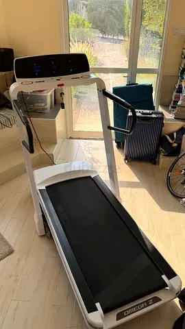 Horizon Omega Z Treadmill - Great Condition
