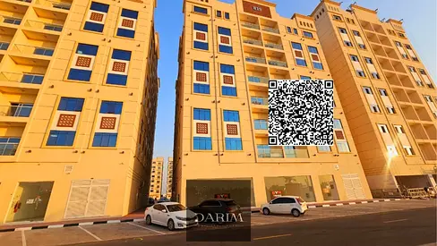 شقة استوديو للإيجار في قرية الأميرا - موقع مميز | 570 قدم مربع | موقف سيارات مفتوح