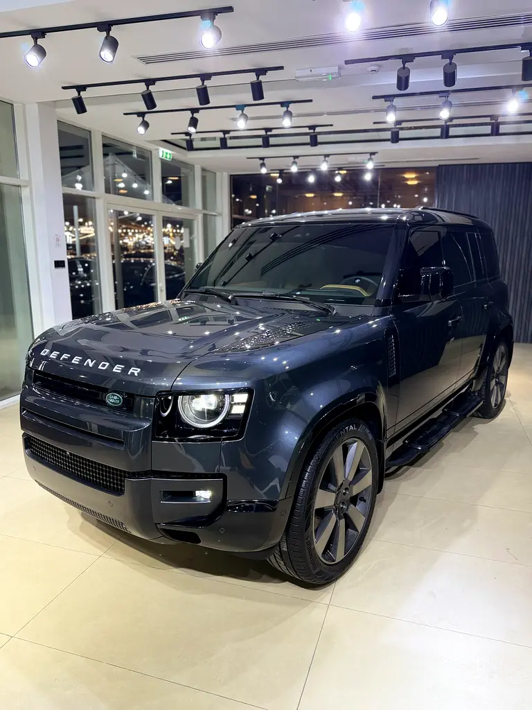 Land Rover Defender 2026