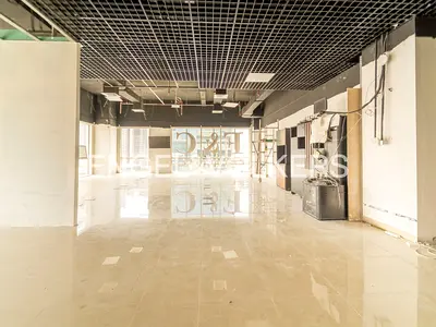 Shell&Core | Spacious | Reception Area