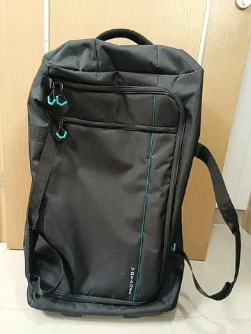 Voyager roller bag