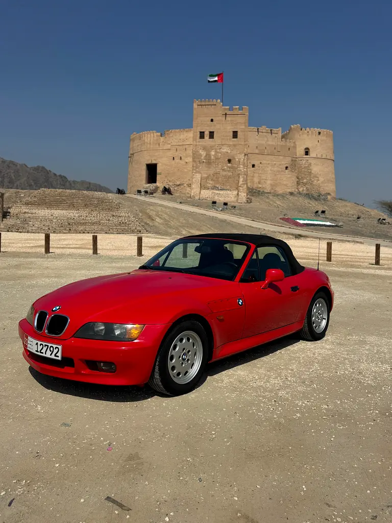 BMW Z3 1998 — photo 1 of 3