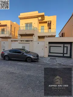 Villa for rent in Al Muwaihat 3, 5 master BR, a majlis, 3 living rooms, a maid's room, a kitchen