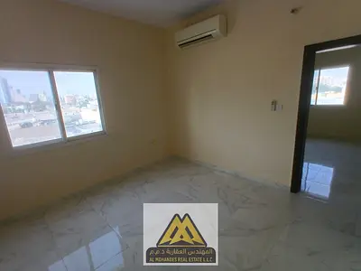 شقة الراشدية 3 عجمان غرفة وصالة مساحة ممتازة تكييف سبليت الطابق الثاني بدون ليفت صيانة فري 25 الف على 6 دفعات قريب الكورنيش والخدمات