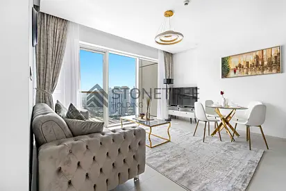 12 CHEQUES | Close to Metro and Marina Mall