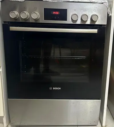 Bosch built-in electric oven and stovetop - good working condition