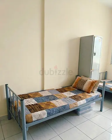 Ladies executive bedspace available Muroor road Al nahyan (Alwahdha)for Indians