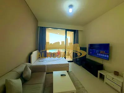Stylish Fully Furnished Suite With Private Washroom And Shared Kitchen