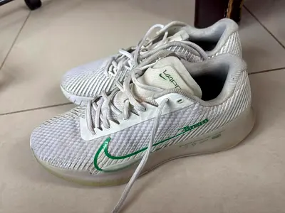 Nike Tennis Shoes ( Court Air Zoom vapor 11 )