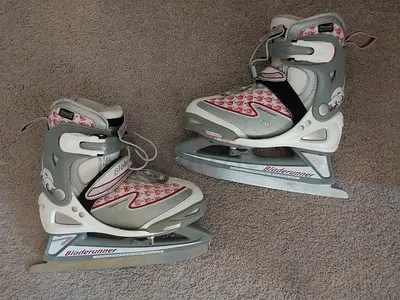 Kids ice skates size 30-32