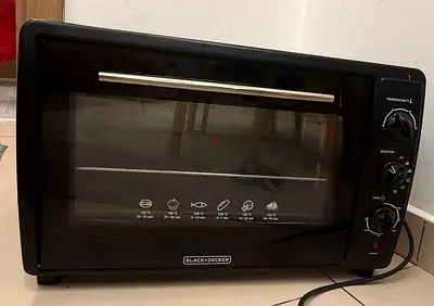 Black  Decker Countertop Oven - Good Working Condition