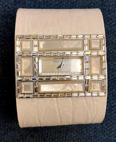 Authentic Valentino Crocodile leather bracelet-watch VERY RARE! cartier chopard van cleef gucci rado