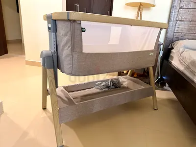 Next2Me Style Bedside Bassinet / Crib - Light Grey - perfect condition