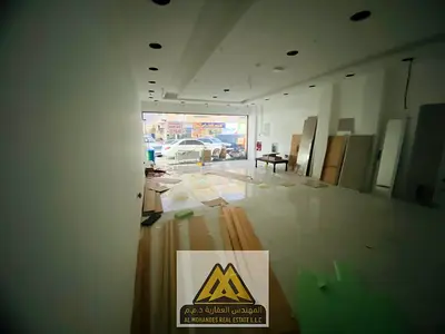 Shop for investment *Very large area *Maintenance before handover *Payment facilities *Vibrant location suitable for commercial activities