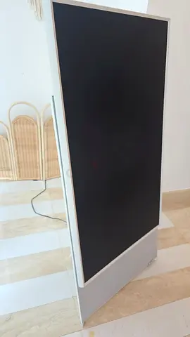Samsung Sero 43” QA43LS05BBUXZN