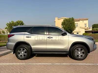 Toyota Fortuner 2023 EXR GCC Specs. Dealer Service plan