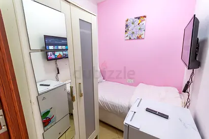 Partition for Rent in Marina Crown – Dubai Marina