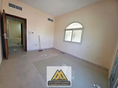 مساحة كبيرة ومريحة | بلكونة بإطلالة مفتوحة | موقع مميز قريب من جميع الخدمات | سكن هادئ ومناسب للعائلات | تهوية وإضاءة ممتازة | تشطيب مريح