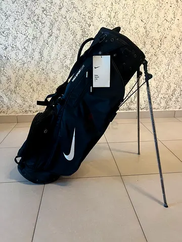 BRAND NEW - Nike golf bag - black - limited edition