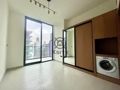 Unfurnished| Equipped Kitchen |Community View