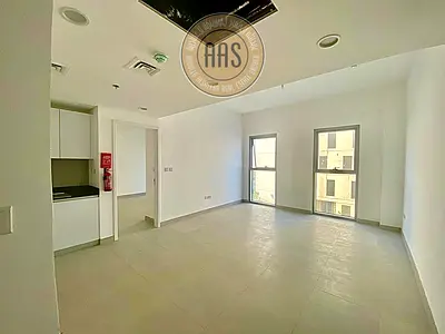 LARGE 1 BEDROOM APARTMENT WITH PREMIUM AMENITIES