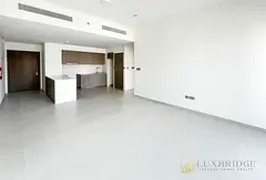 TOP FLOOR | WELL MAINTAIN 1BR | SEA VIEW — 2