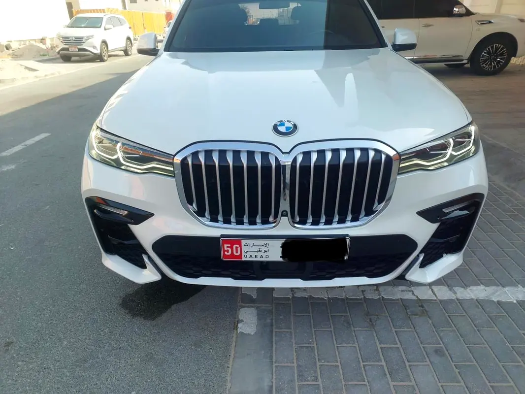 BMW X7 2022 — photo 1 of 20