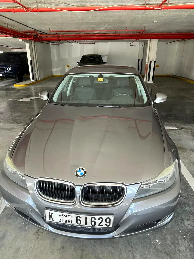 BMW 3-Series 2012 — photo 1 of 14
