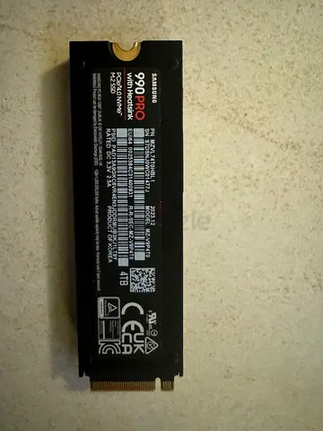 Samsung 990 Pro 4TB NVMe M.2 SSD (with heatsink)