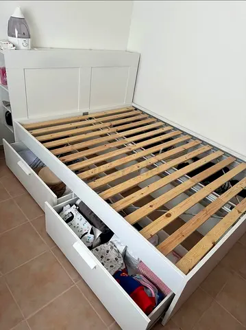 IKEA brimness queen size bed with matttess