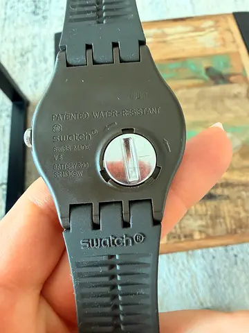 Pre-owned Swatch Black Plastic Strap Watch (battery compartment shown) - Needs Battery