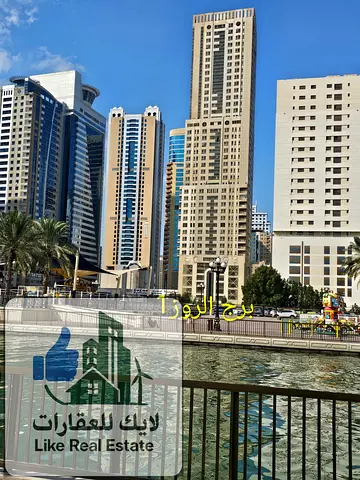 للبيع شقة مميزة في برج الروز بموقع استراتيجي يتيح لك التمتع بإطلالة ساحرة على القصباء والبحيرة