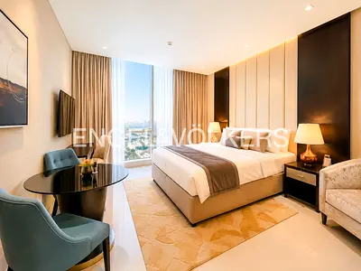 Hotel-Style | High Floor | Downtown