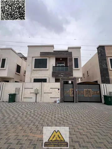 Balcony | Central air conditioning | Built-in wardrobes | Close to all services