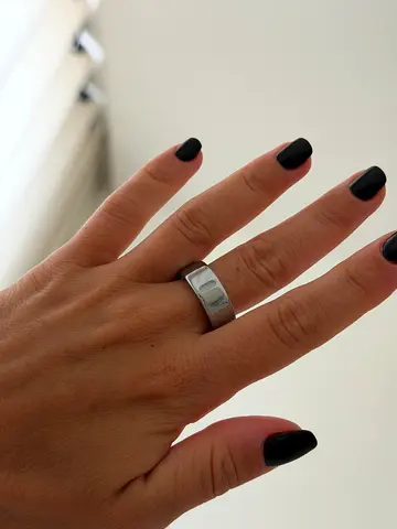 Oura ring 4, size 6